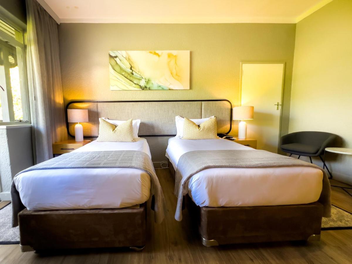Cresta Lodge Harare Exterior foto